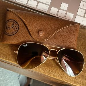 Ray Ban Gold Aviator Sunglasses